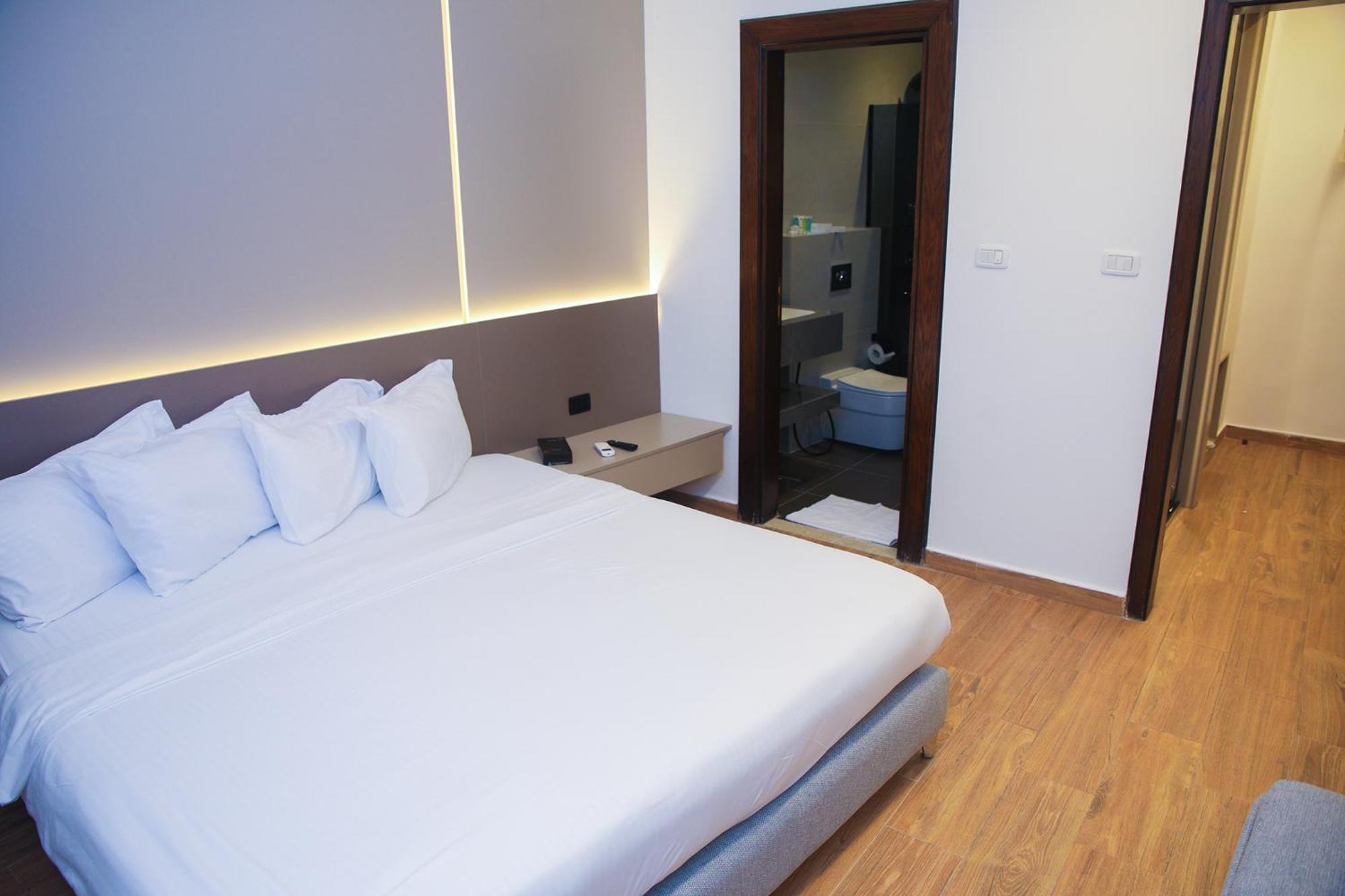 Spark Plaza Hotel Amman Exterior photo